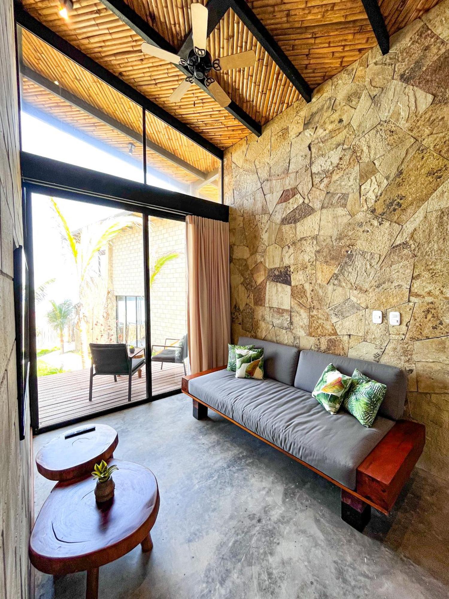 Diem Vichayito Beachfront Eco-Luxury Extérieur photo